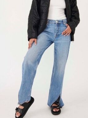 We The Free medium blue slit hem jeans (27)